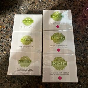 Scentsy 25-Watt Light Bulbs